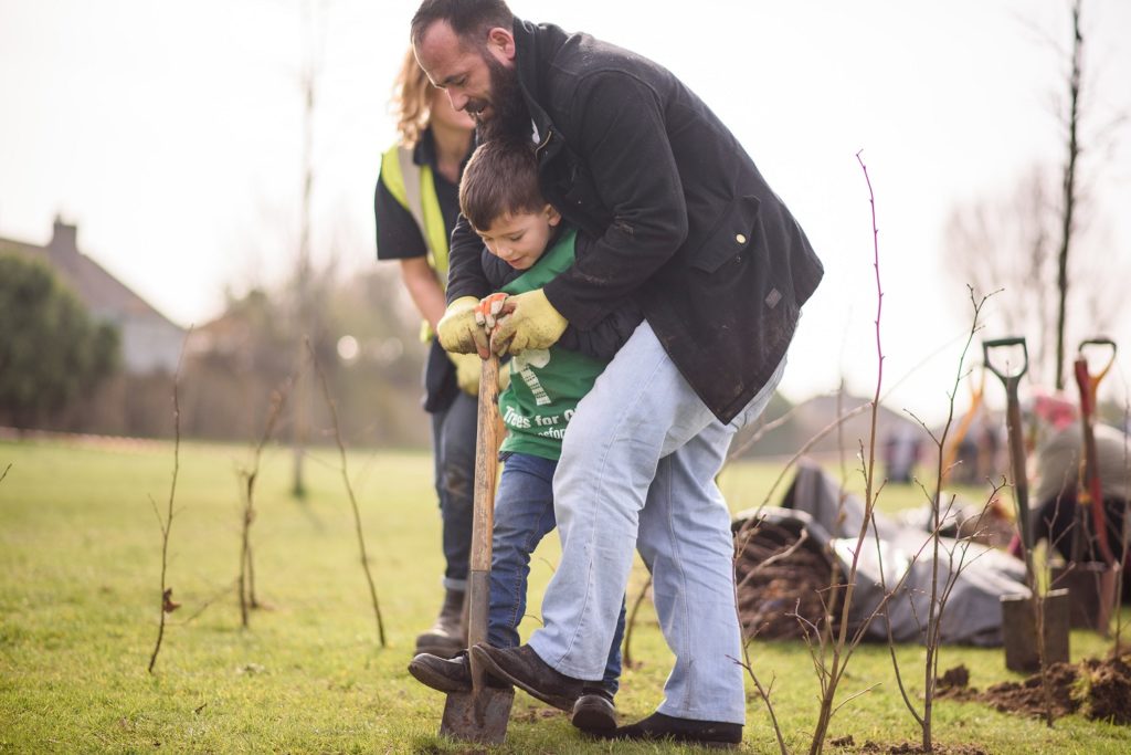 Tree planting (credit Trees for Cities)