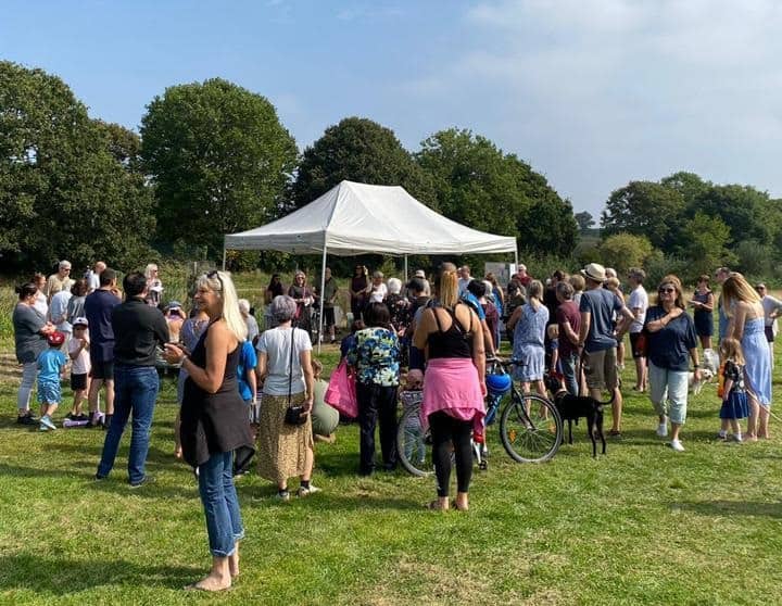 Residents discuss the crematorium plan at Firs Farm (Image: Helen Osman)