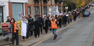 Anti-LTN protesters march along Alderman's Hill in Palmers Green (credit Robert Taylor)