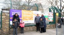 Enfield Council’s Cabinet Member for Environment, Cllr Rick Jewell, visits Houndsfield Primary School to see their School Street in operation