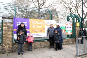 Enfield Council’s Cabinet Member for Environment, Cllr Rick Jewell, visits Houndsfield Primary School to see their School Street in operation