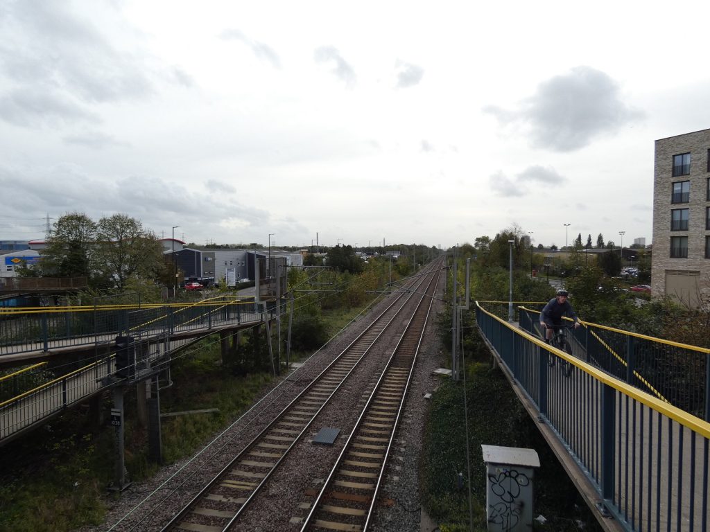 Plans for passing loop at Ponders End Station have been ditched