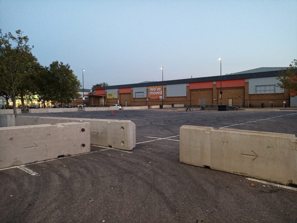 Concrete barriers have been installed at Colosseum Retail Park