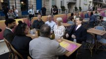 Al fresco dining in central London (used with permission – credit Facundo Arrizabalaga/MyLondon)