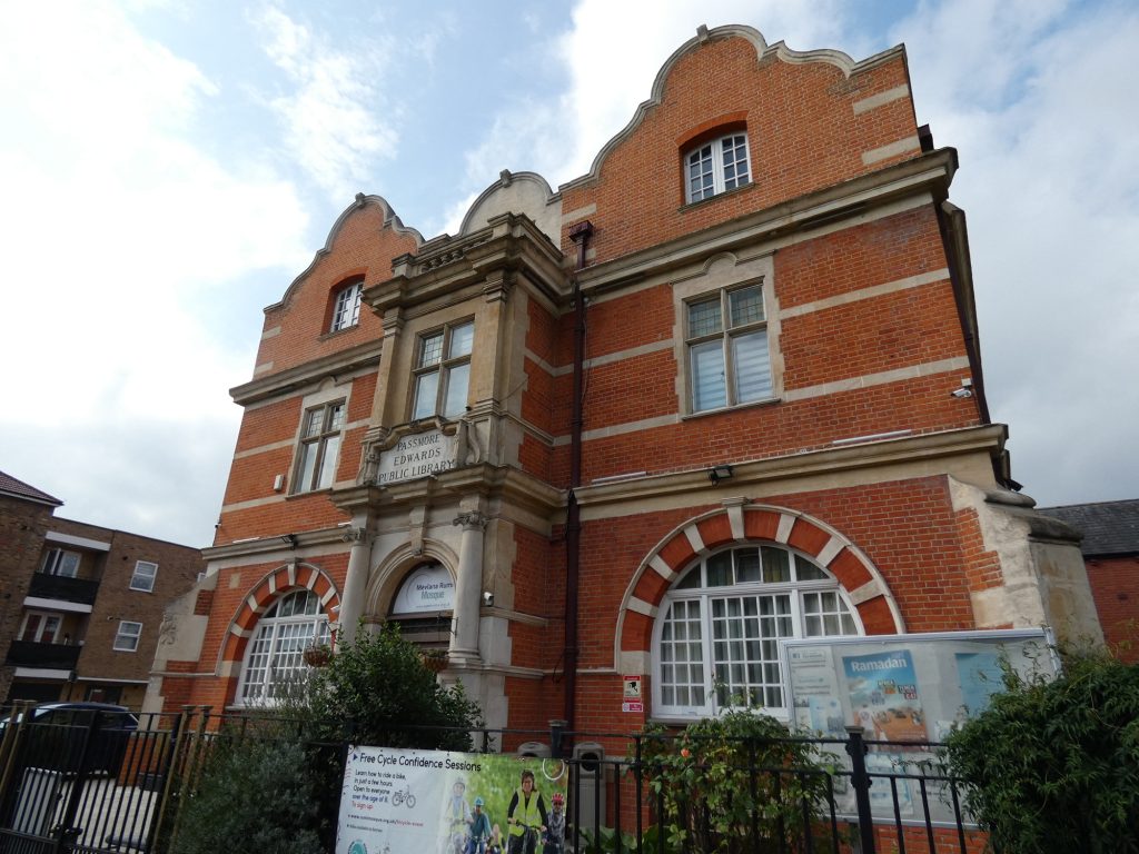 Rumi Mosque in Edmonton Green