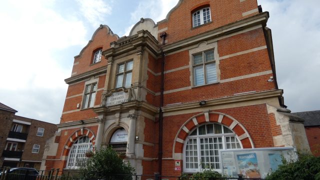 Rumi Mosque in Edmonton Green