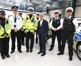 Sadiq Khan poses with Met Police officers (credit James O'Jenkins-City Hall)