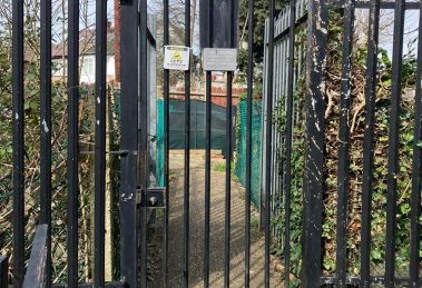 The locked gate between Westminster Drive and Broomfield Avenue