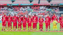 Cockfosters line up against AFC Stoneham at Wembley (credit els_photo_graphy)