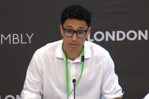 Dr Jonathan Bourne of University College London address the London Assembly