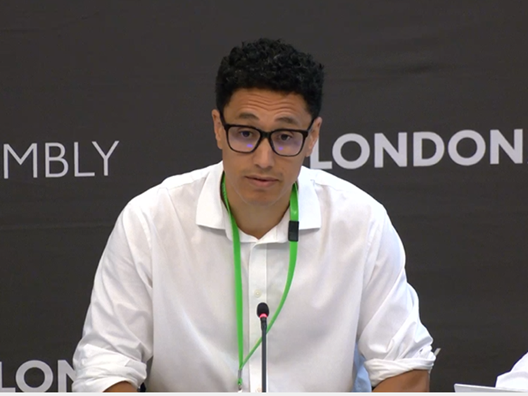 Dr Jonathan Bourne of University College London address the London Assembly