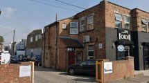 Ingiltere Tavla Koyu Sosyal Dayanisma Dernegi in Queensway Road, Ponders End (credit Google)