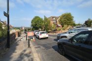 Traffic chaos at Slades Hill in Enfield (credit Desmond Quilty)