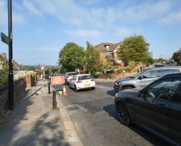 Traffic chaos at Slades Hill in Enfield (credit Desmond Quilty)