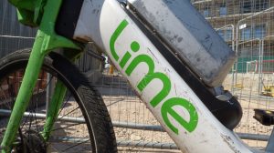 A Lime bike pictured on the borough boundary between Enfield and Haringey