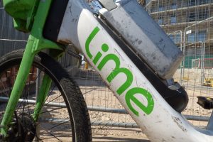 A Lime bike pictured on the borough boundary between Enfield and Haringey