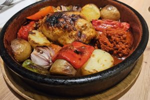 Stuffed chicken tandir