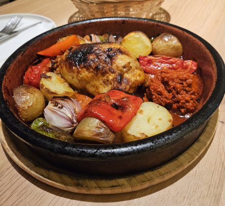 Stuffed chicken tandir