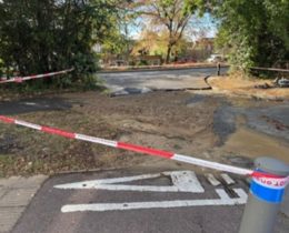The water leak in Enfield Road (credit Thames Water)